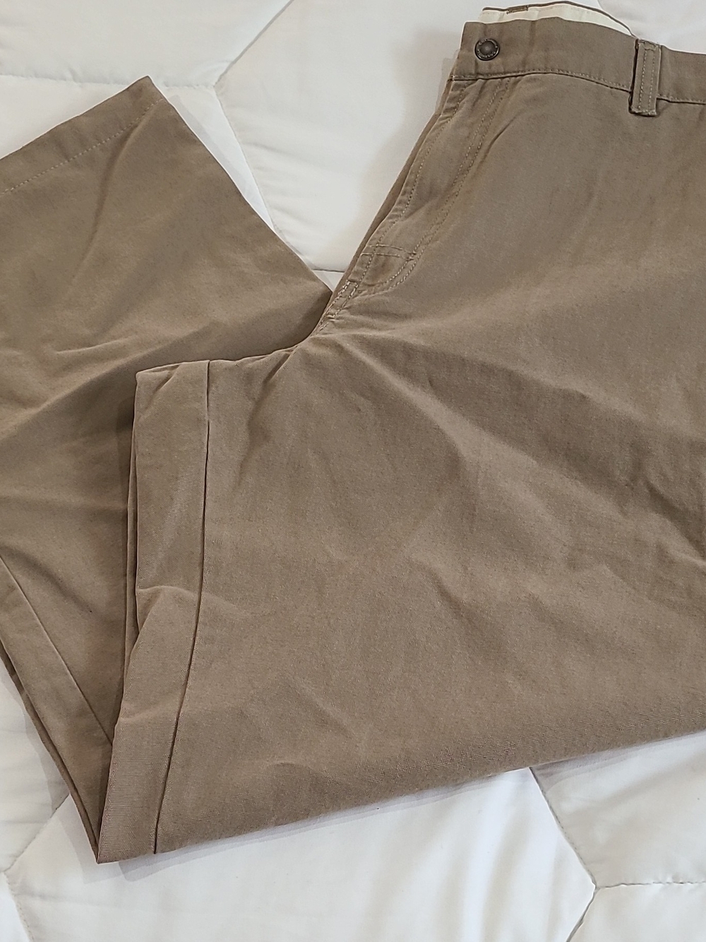 Columbia Men's Beige Canvas Casual Pants Flat Front Straight Leg 40W Pockets